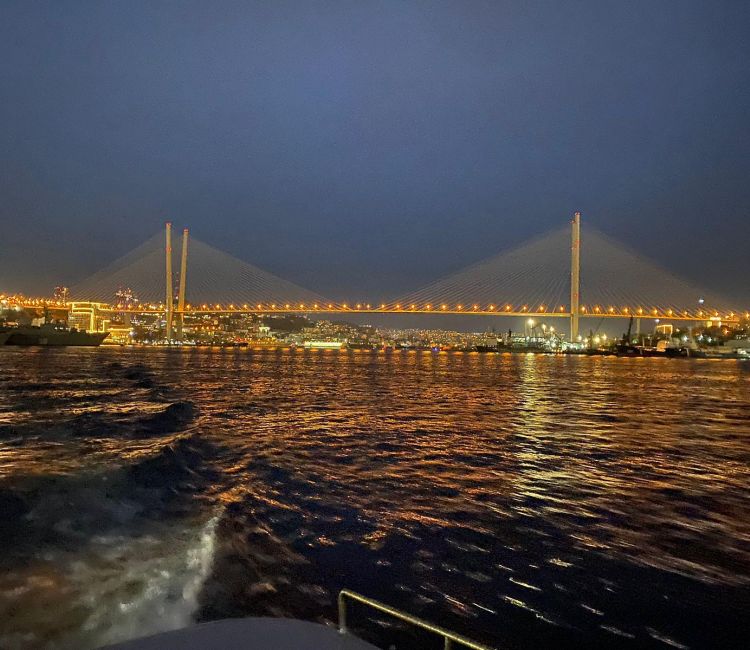Вечерняя морская прогулка на катере
